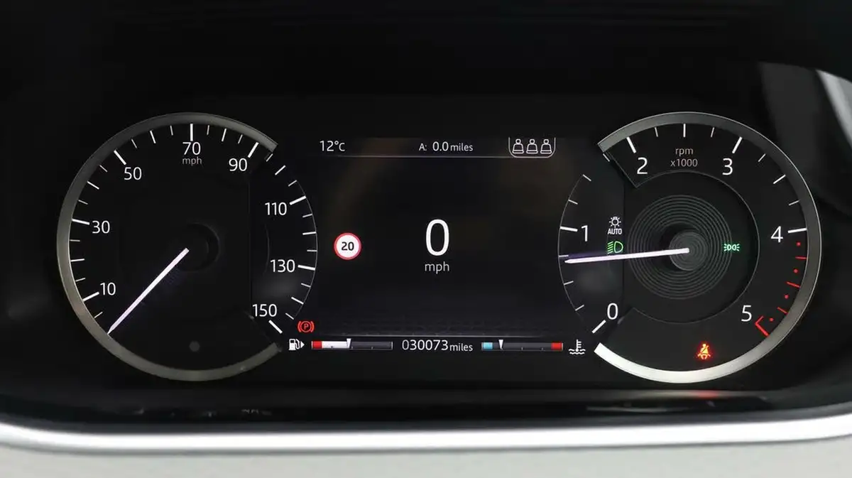 2020-land-rover-range-rover-evoque-20-d150-s-big-9