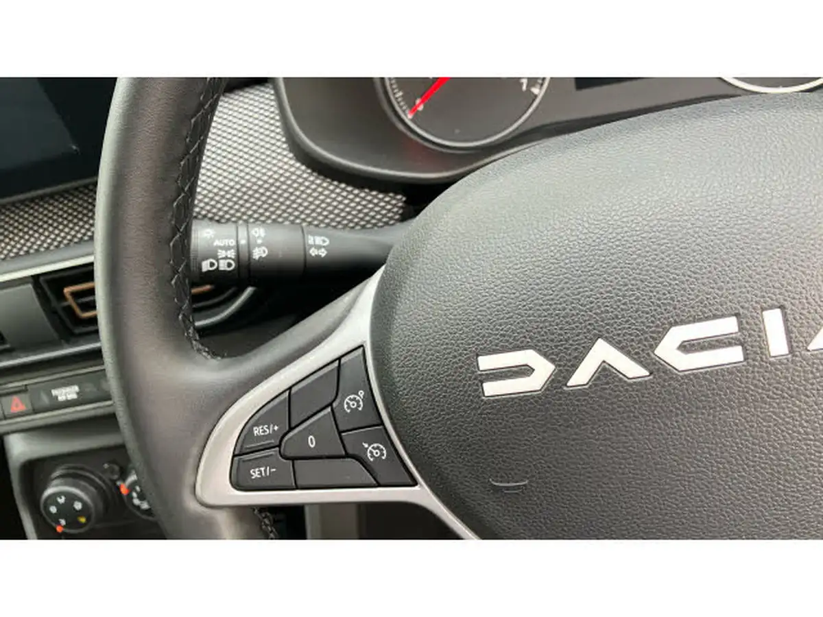 2024-dacia-sandero-stepway-10-tce-expression-90bhp-big-21