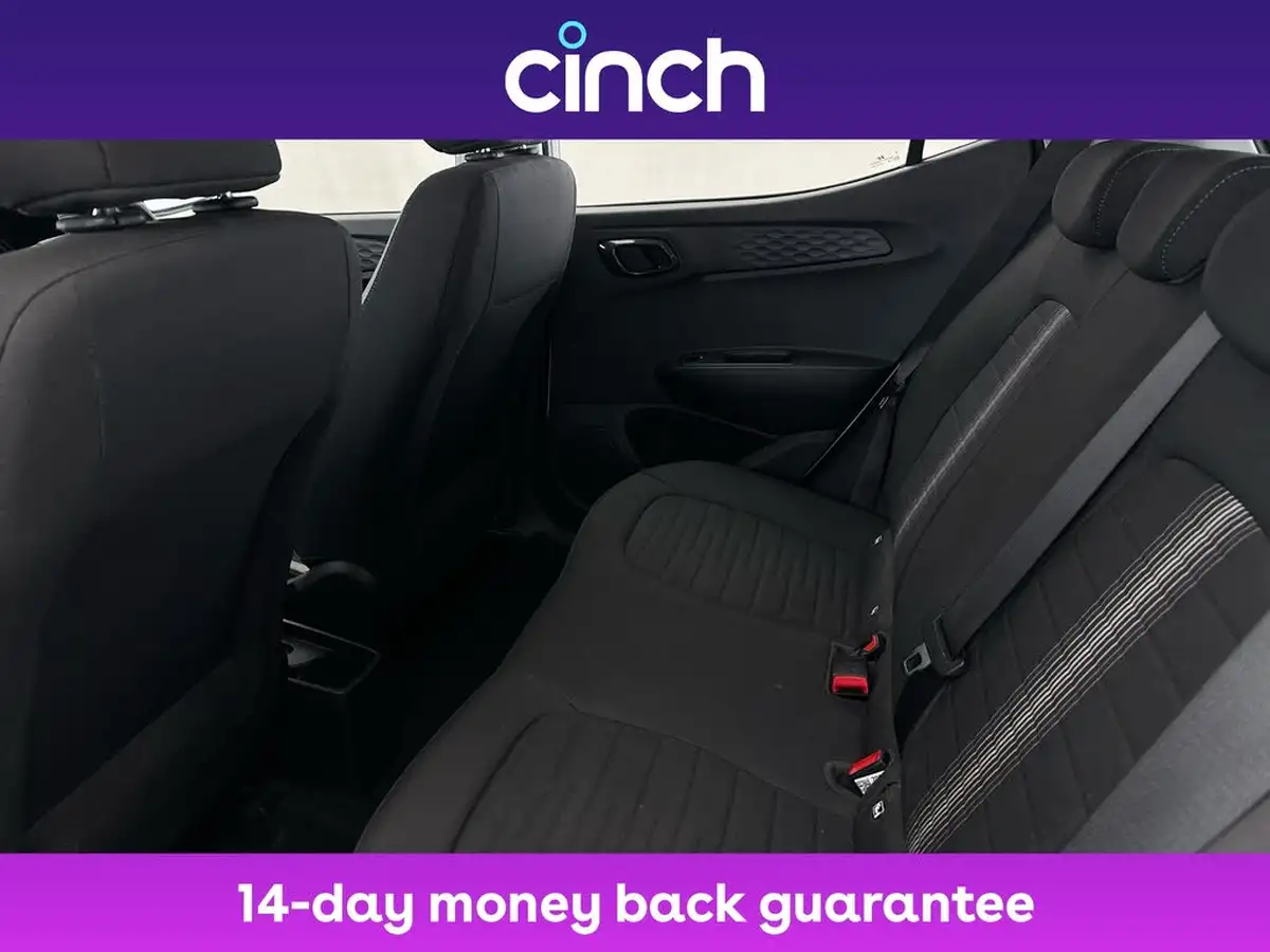 2020-hyundai-i10-10-se-connect-big-13