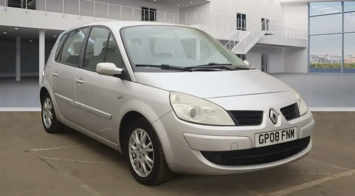 2008-renault-scenic-16-expression-111-new-auto-big-0