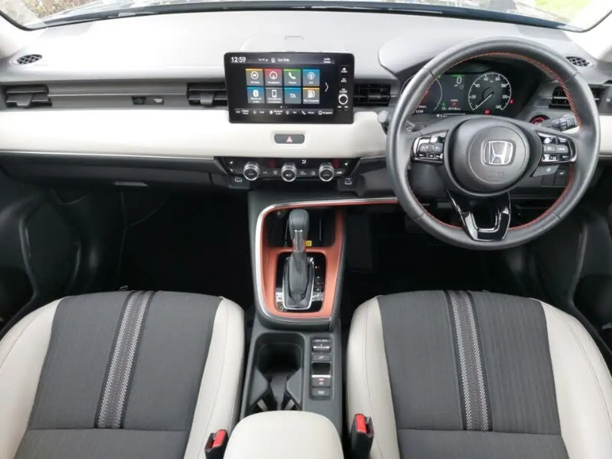 2023-honda-hr-v-15-i-mmd-advance-style-big-2