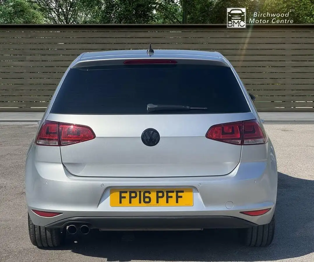 2016-volkswagen-golf-14-tsi-gt-actbmtss-hatchback-5d-dsg-big-5