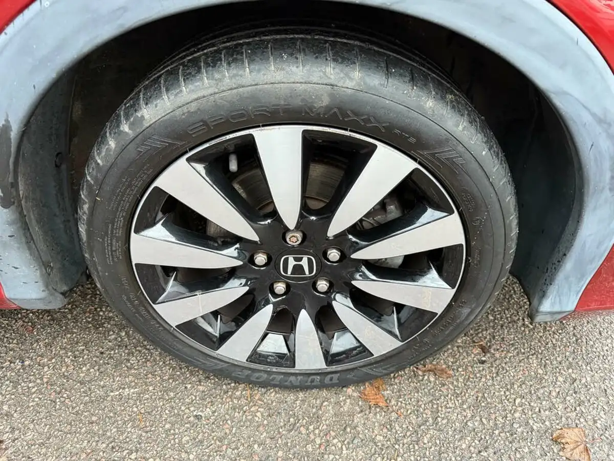 2015-honda-civic-18-sr-tourer-big-10