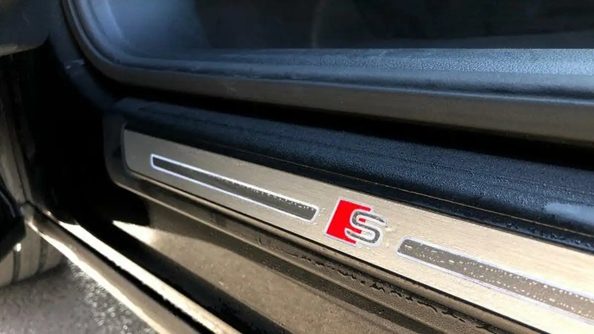 2021-audi-q5-20-55-tfsi-e-competition-station-wagon-big-14