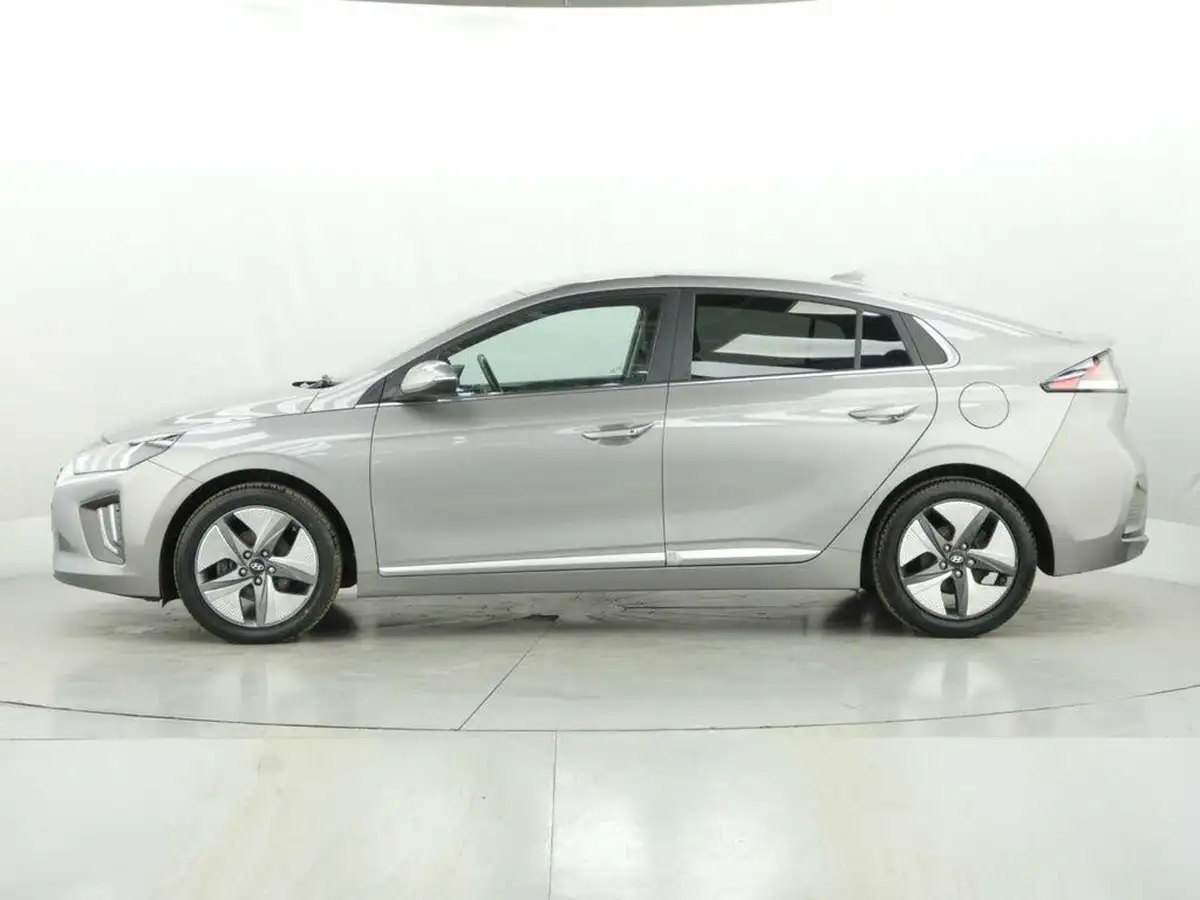 2021-hyundai-ioniq-16-gdi-premium-se-hybrid-big-4