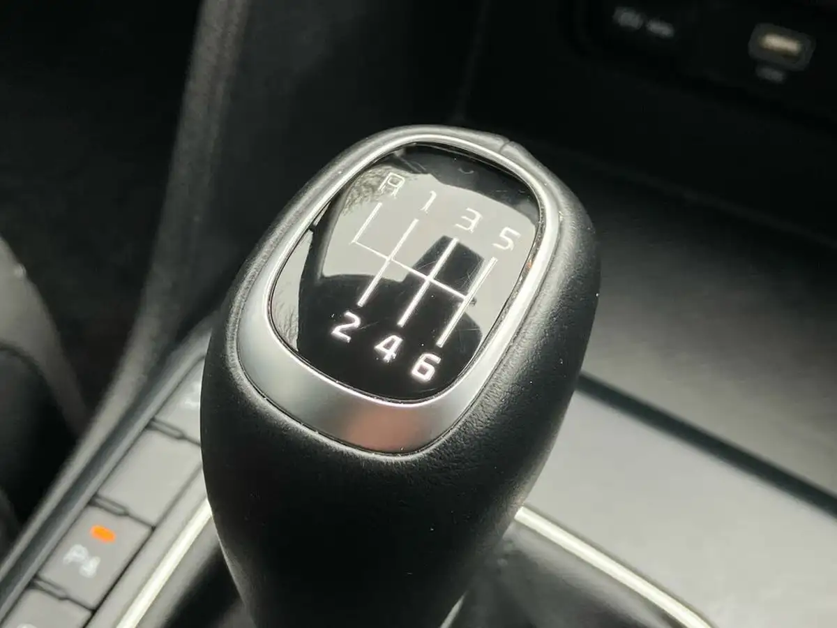 2023-kia-sportage-16-t-gdi-2-148bhp-big-47