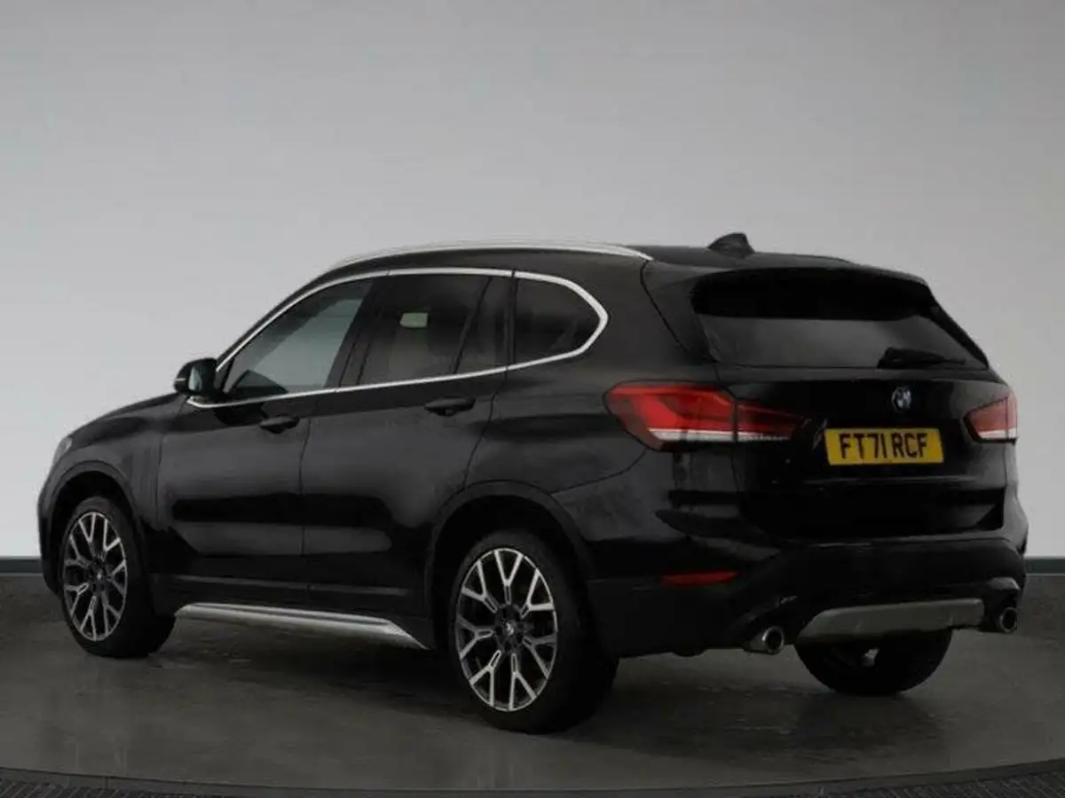 2021-bmw-x1-20-xdrive20i-xline-big-3