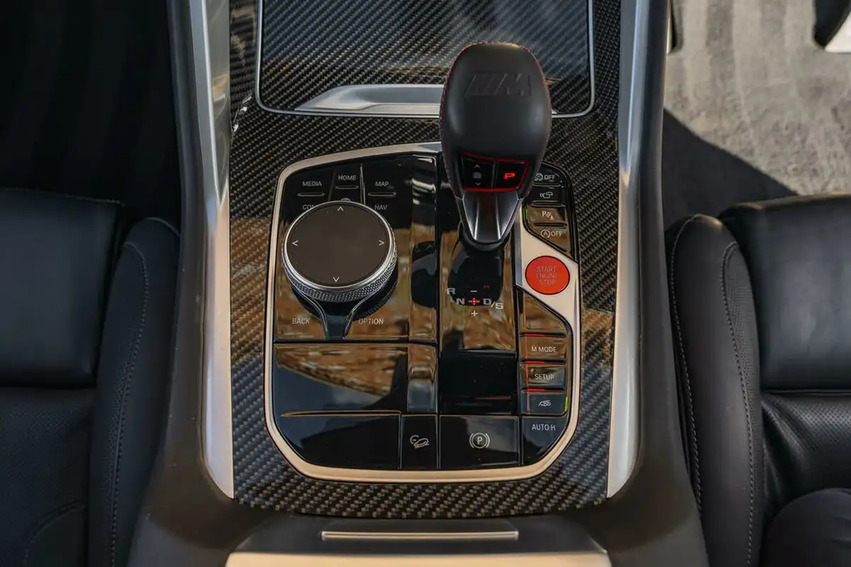 2020-bmw-x6-44-m-competition-big-41