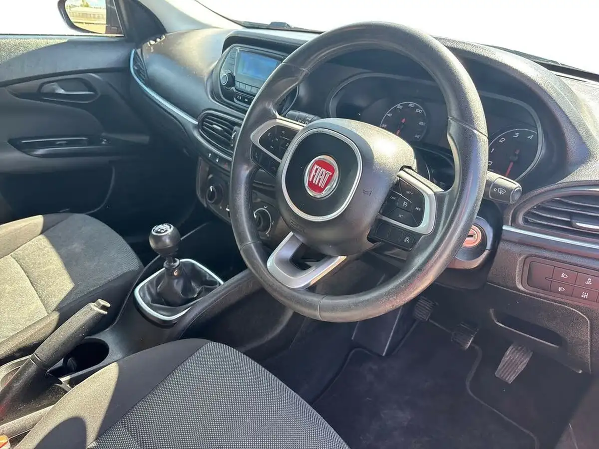 2020-fiat-tipo-14-street-hatchback-5d-big-14