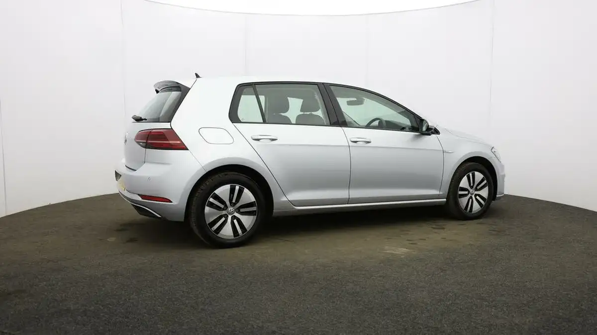 2019-volkswagen-golf-e-e-golf-big-47