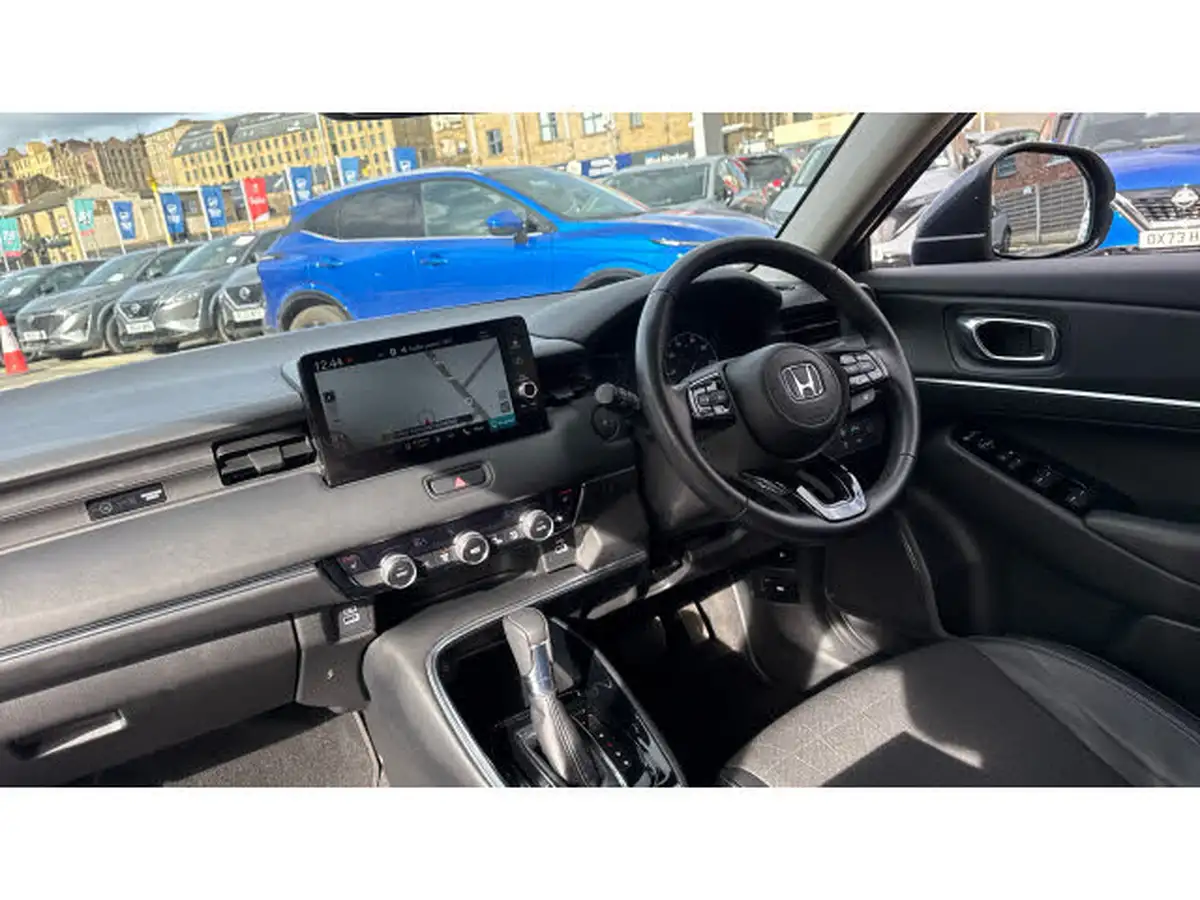 2022-honda-hr-v-15-i-mmd-advance-big-8