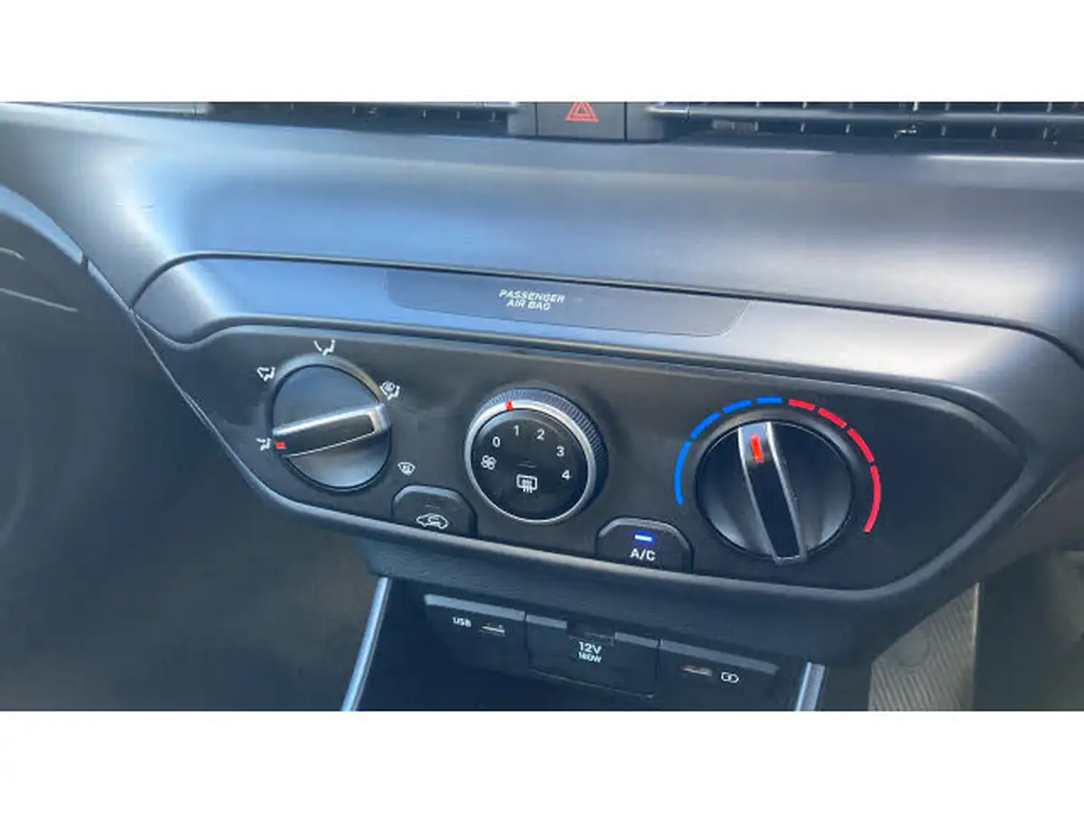 2022-hyundai-bayon-10-t-gdi-se-connect-big-31
