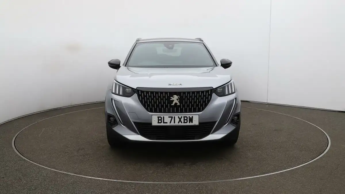 2022-peugeot-2008-suv-12-puretech-gt-big-2