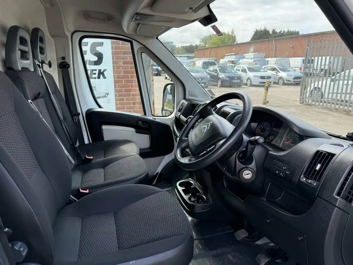 2018-citroen-relay-20bluehdi-35-l3h2-enterprise-130eu6-big-9