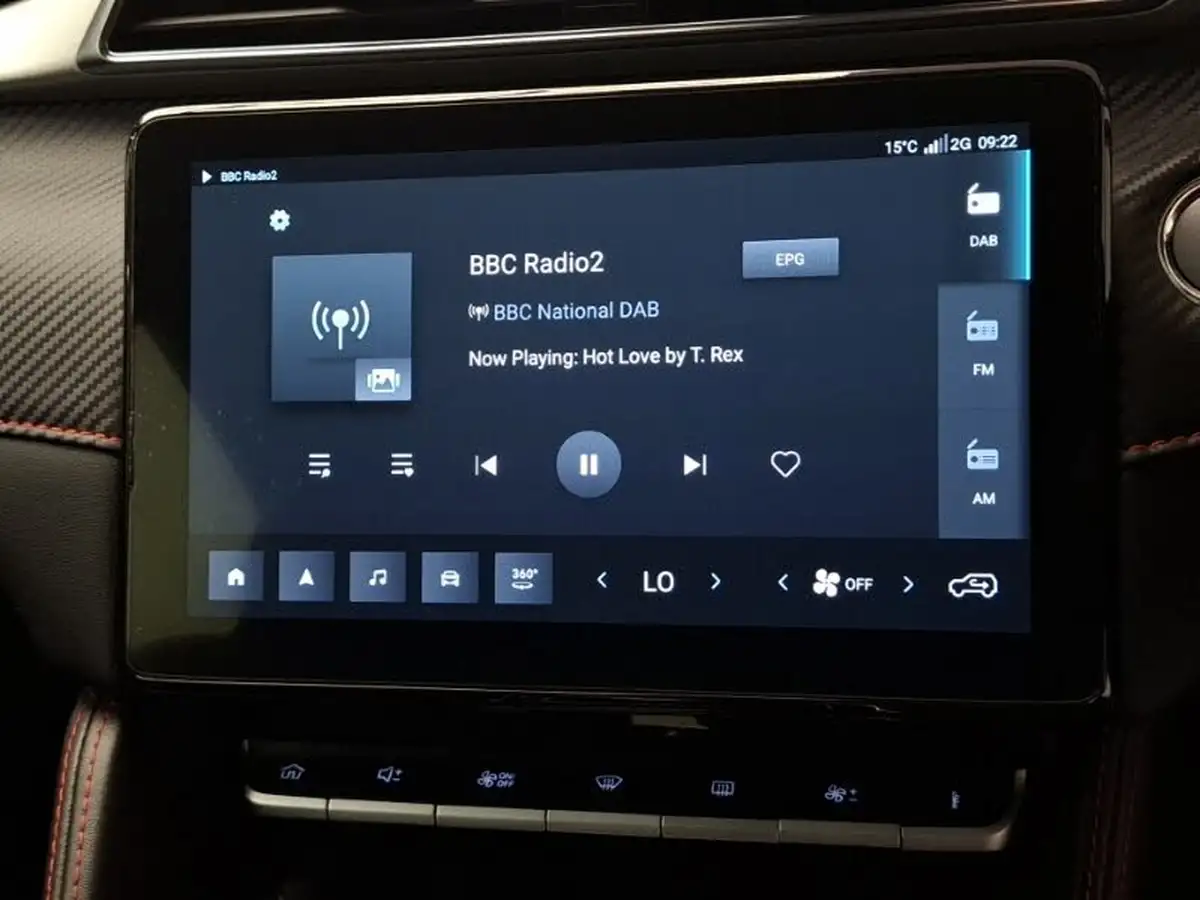 2024-mg-zs-suv-e-trophy-connect-ev-176ps-big-9