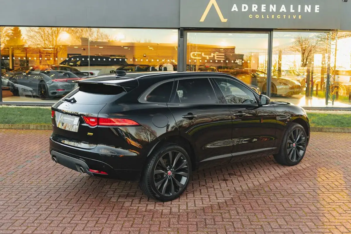 2020-jaguar-f-pace-30td-300-sport-big-8