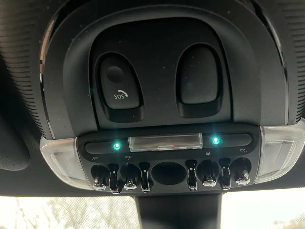 2021-mini-cooper-e-cooper-s-2-big-17