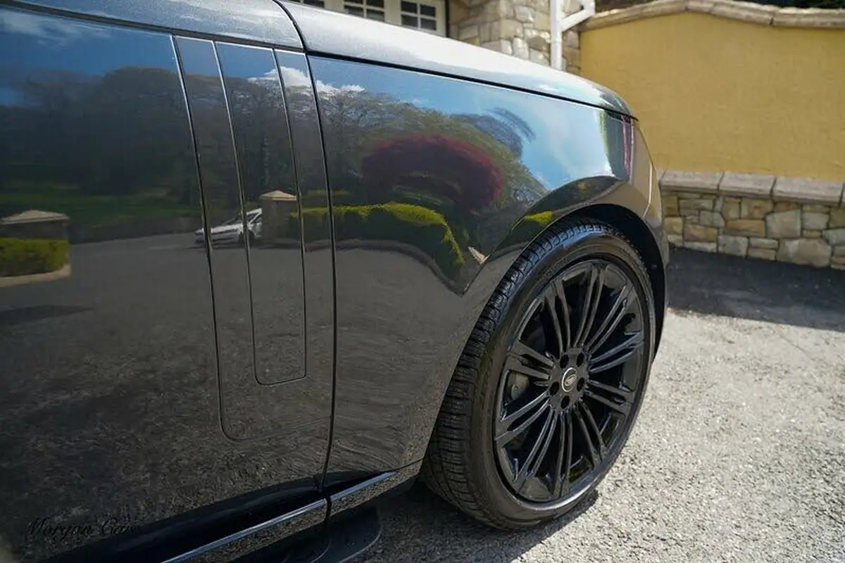 2023-land-rover-range-rover-30-d350-hse-big-8