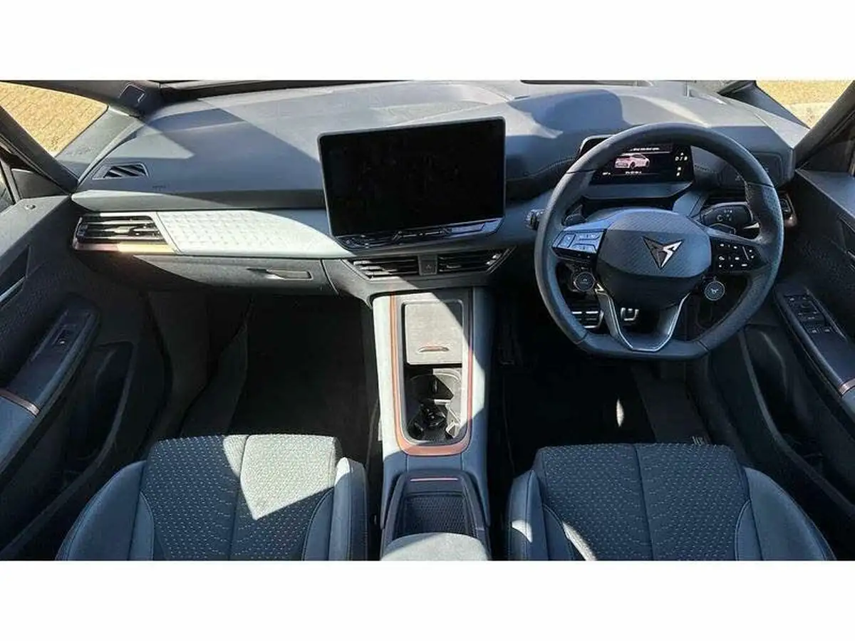 2024-cupra-born-e-vz-big-7