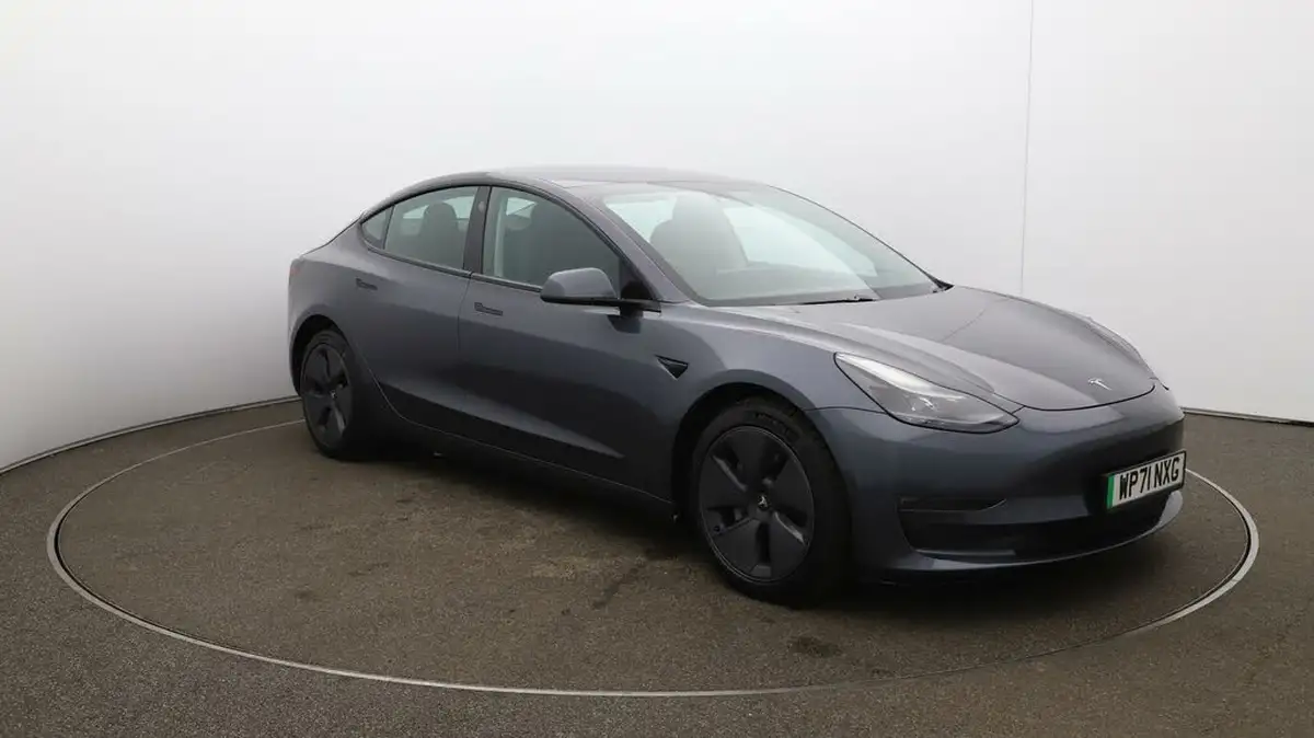 2021-tesla-model-3-e-long-range-awd-big-36