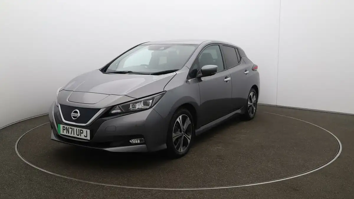 2021-nissan-leaf-e-tekna-big-36