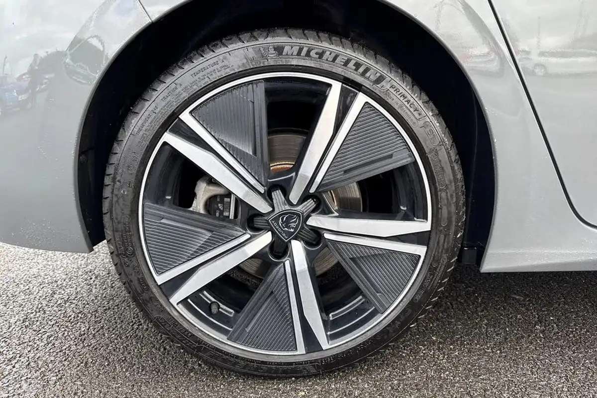 2024-peugeot-308-16-puretech-gt-180ps-big-20