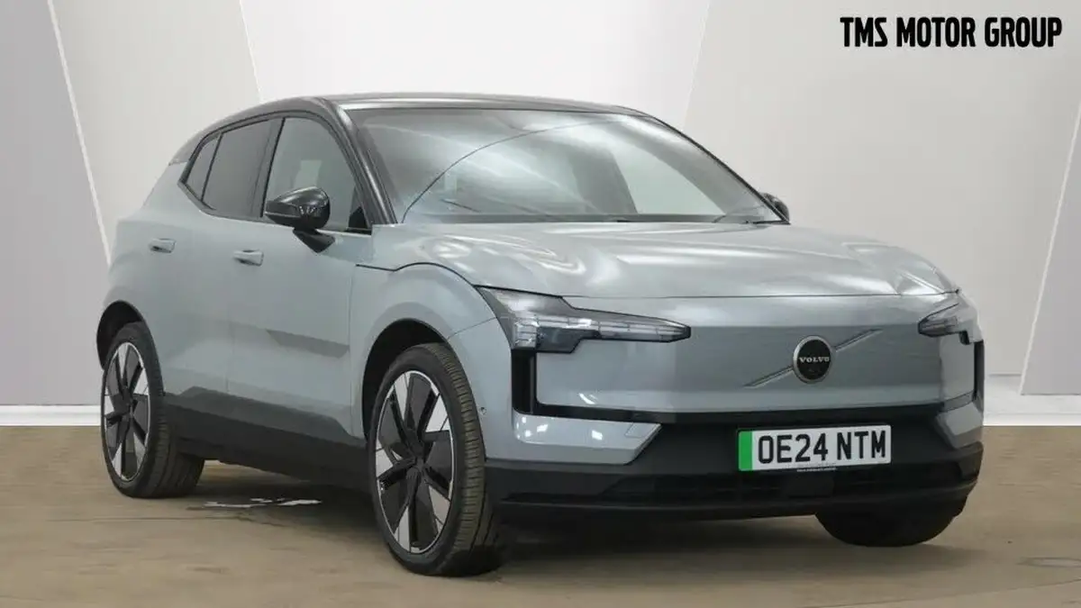 2024-volvo-ex30-e-twin-ultra-big-0