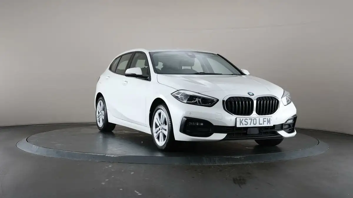 2020-bmw-1-series-15td-116d-sport-big-43