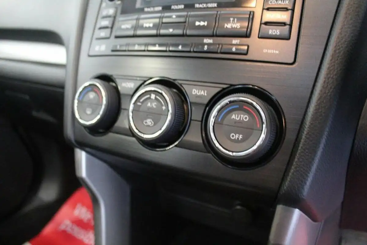 2014-subaru-forester-20-xe-premium-lineartronic-big-29