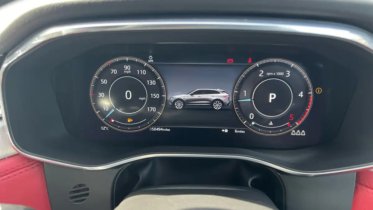 2021-jaguar-f-pace-20-d200-r-dynamic-se-mhev-big-15