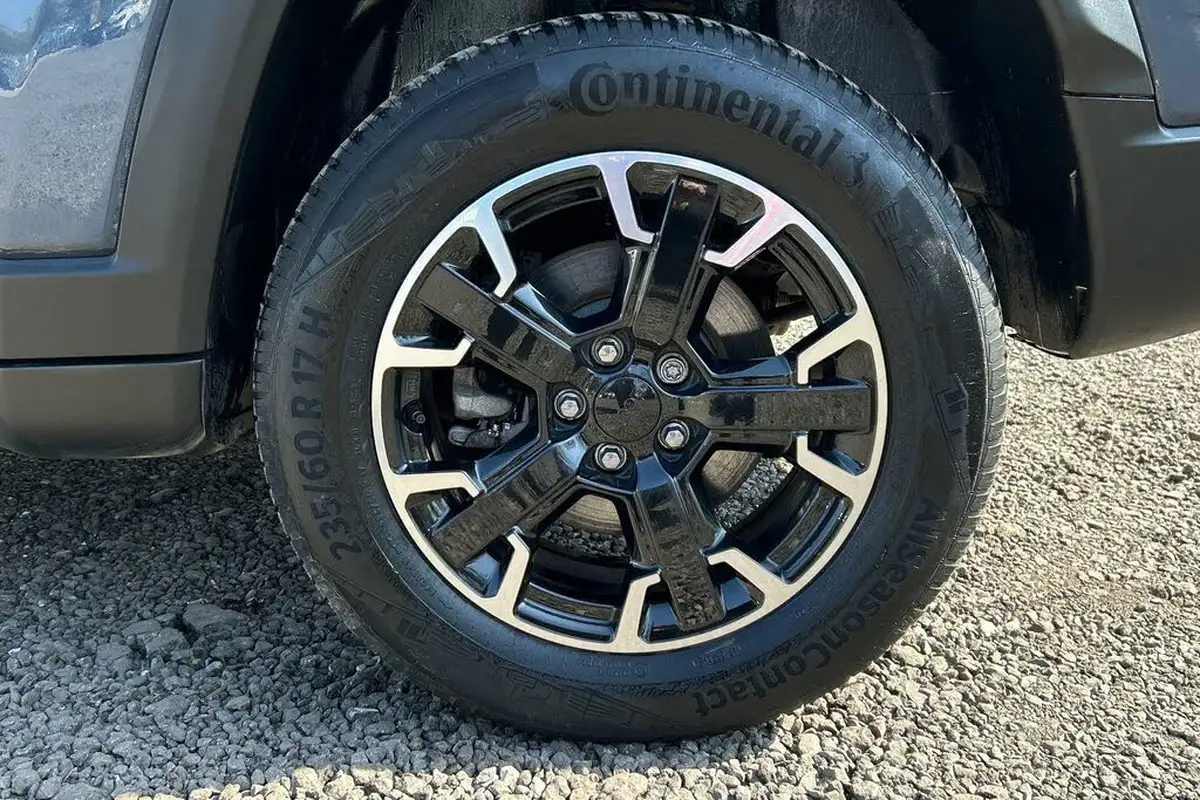 2023-jeep-compass-13-gse-trailhawk-big-10