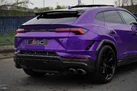 2024-lamborghini-urus-40-no-trim-small-11
