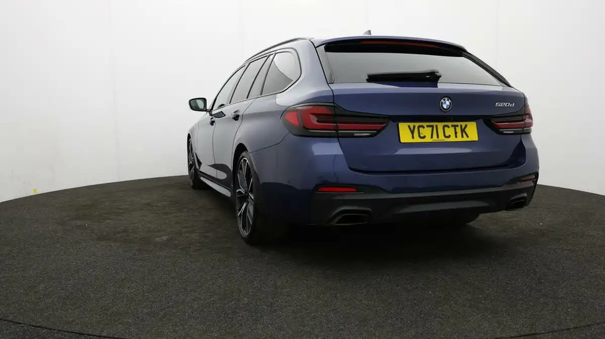 2021-bmw-5-series-20td-520d-m-sport-mht-touring-5d-big-65