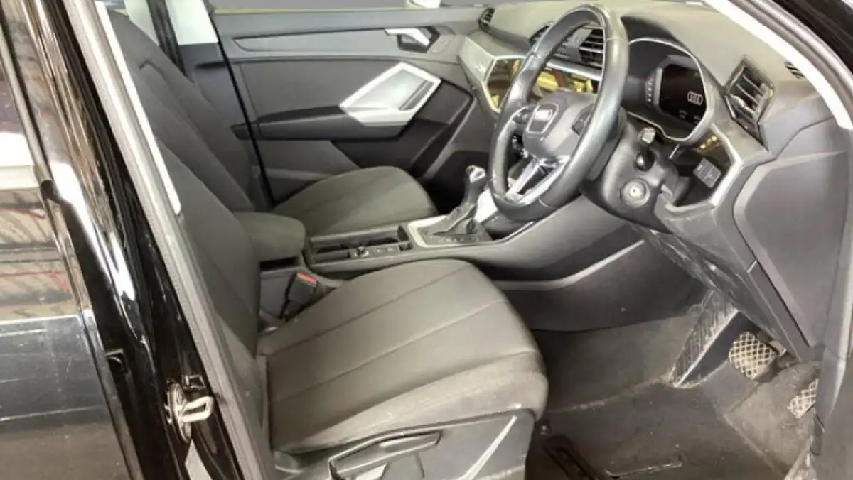 2021-audi-q3-15-35-tfsi-technik-cod-s-tronic-big-3