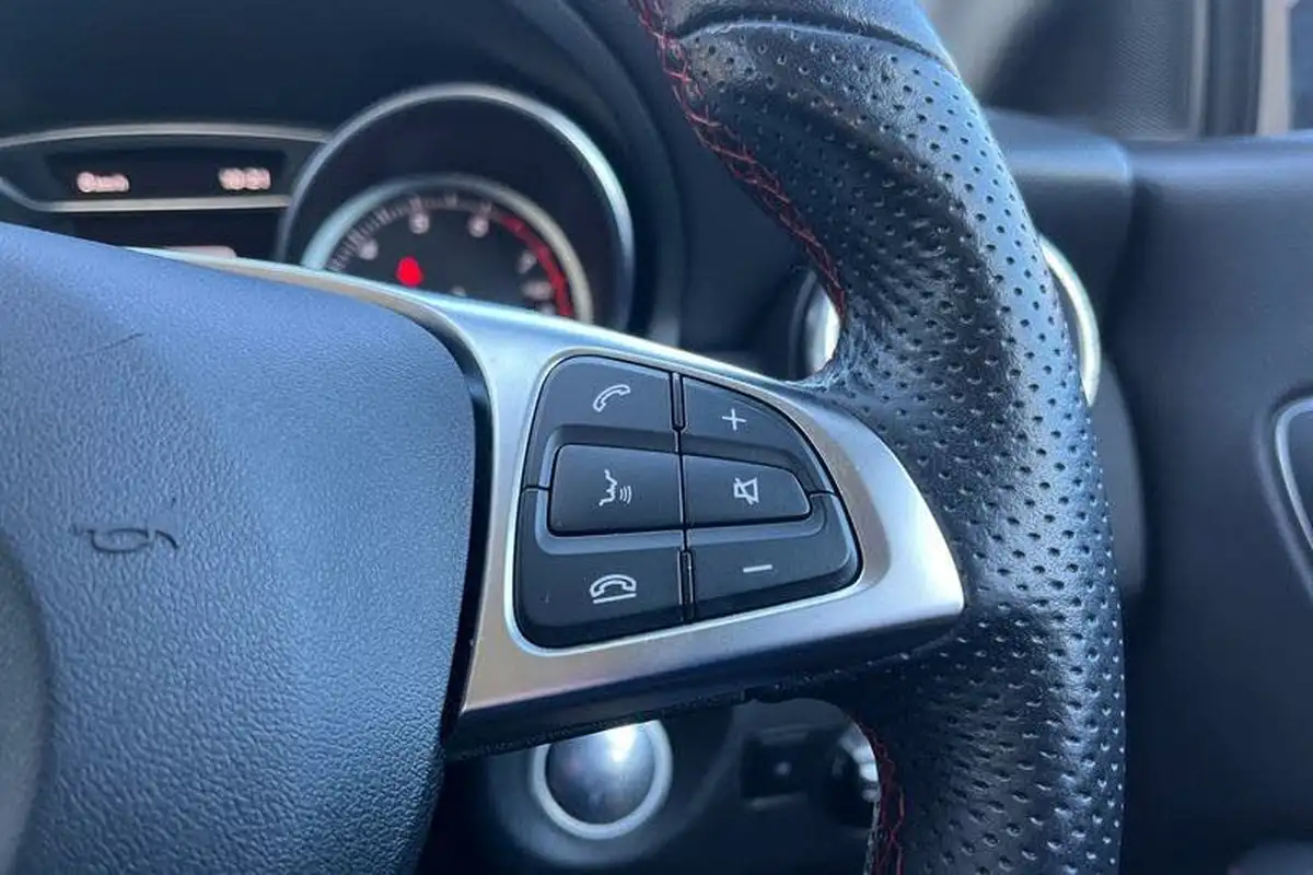 2019-mercedes-benz-cla-16-cla-180-amg-line-edition-coupe-4d-big-25