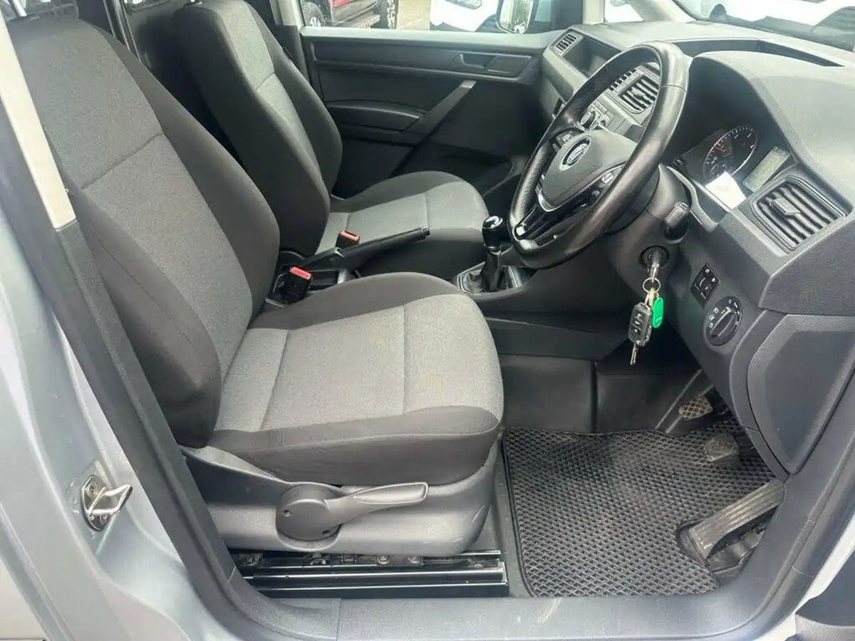 2020-volkswagen-caddy-20tdi-c20-highline-bmt-102pseu6dt-big-21