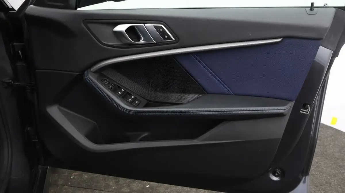 2020-bmw-2-series-20-m235i-xdrive-big-14