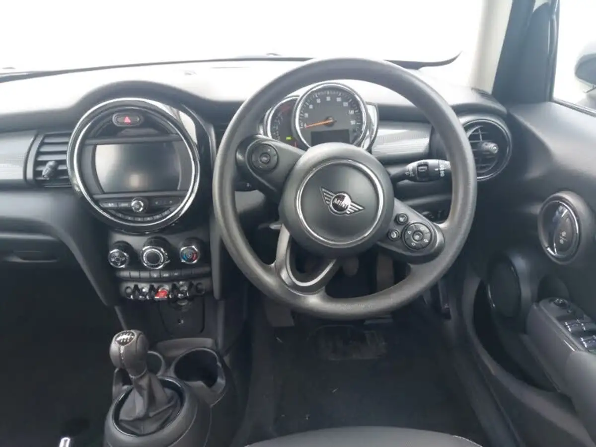 2019-mini-cooper-15-cooper-classic-hatchback-5d-big-6