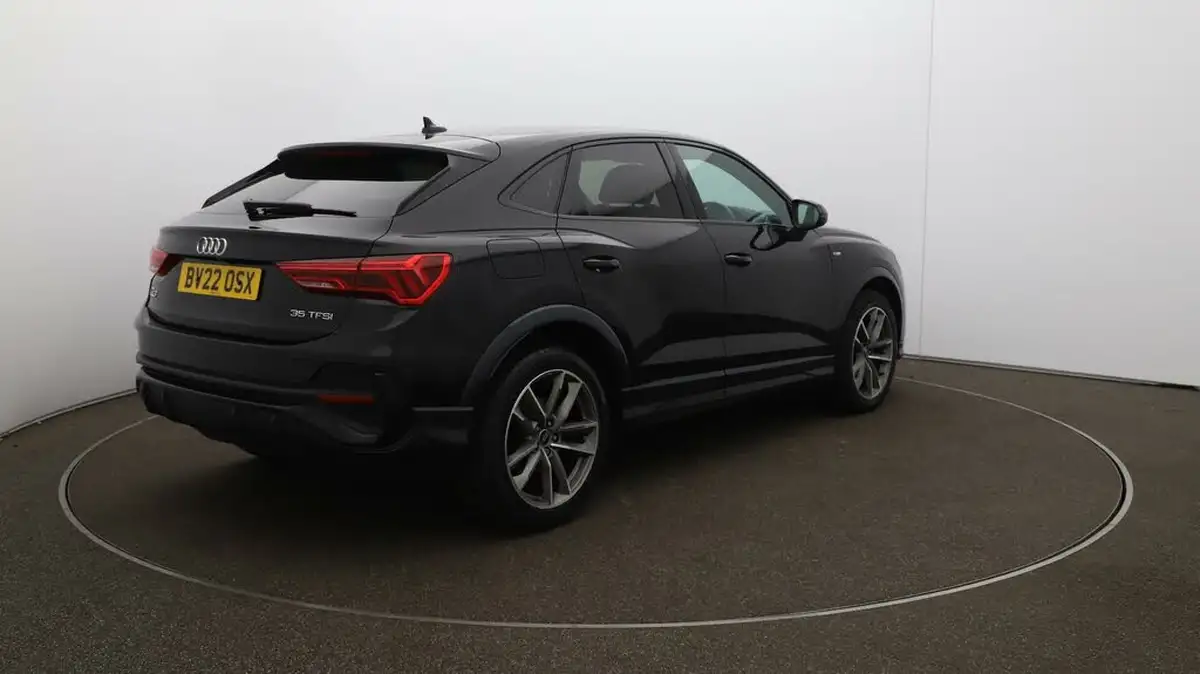 2022-audi-q3-15-35-tfsi-black-edition-cod-sportback-s-tronic-big-48