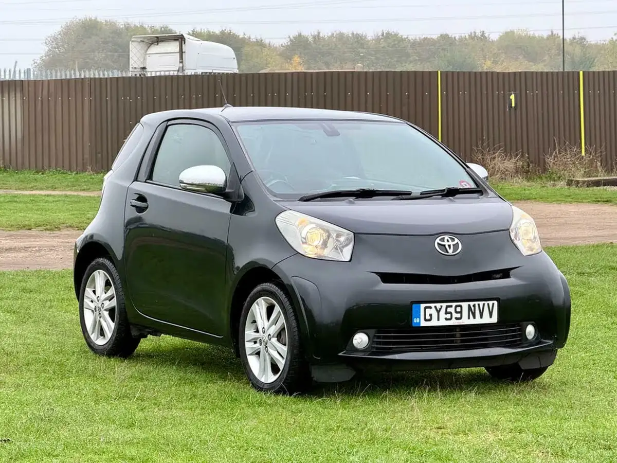 2009-toyota-iq-133-3-99bhp-cvt-big-4