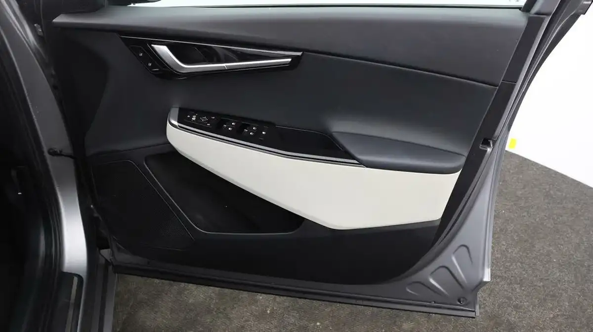 2022-kia-ev6-e-gt-line-225bhp-heat-pump-big-14
