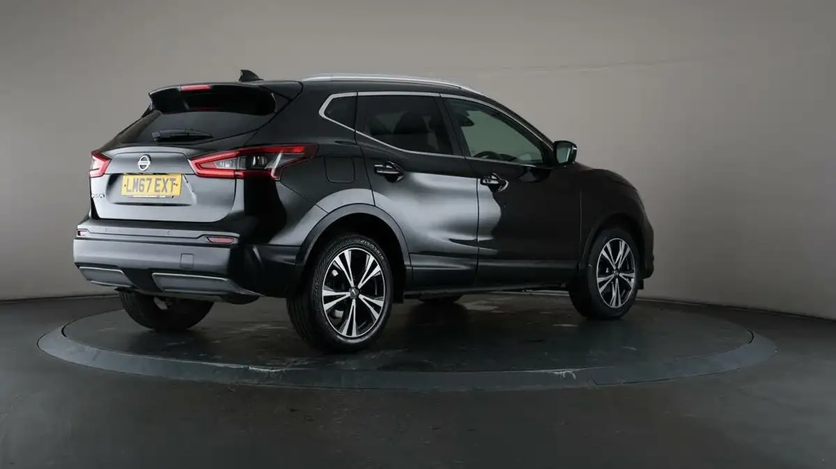 2017-nissan-qashqai-12-dig-t-n-connecta-big-59