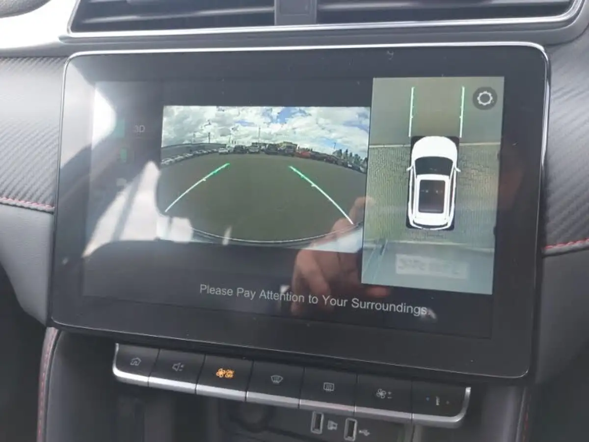 2021-mg-zs-suv-15-vti-tech-exclusive-big-14