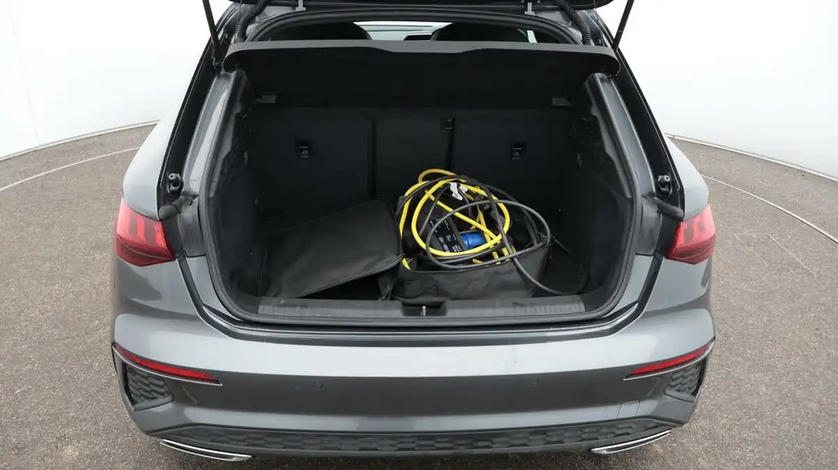 2022-audi-a3-14-40-tfsi-e-s-line-big-17