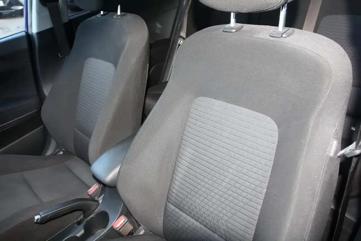 2022-hyundai-i20-10-t-gdi-premium-eclutch-imt-big-11