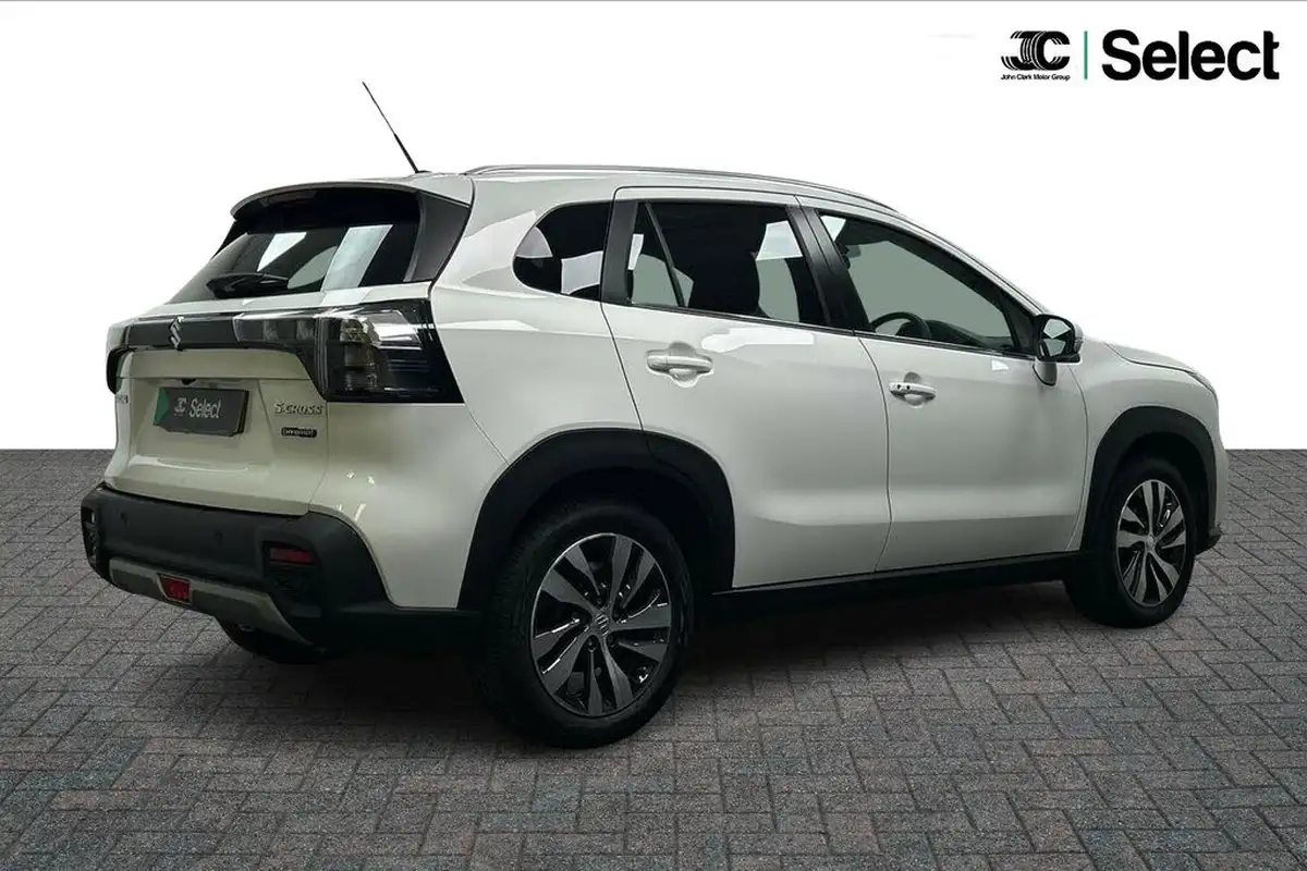2024-suzuki-s-cross-15-ultra-allgrip-big-1