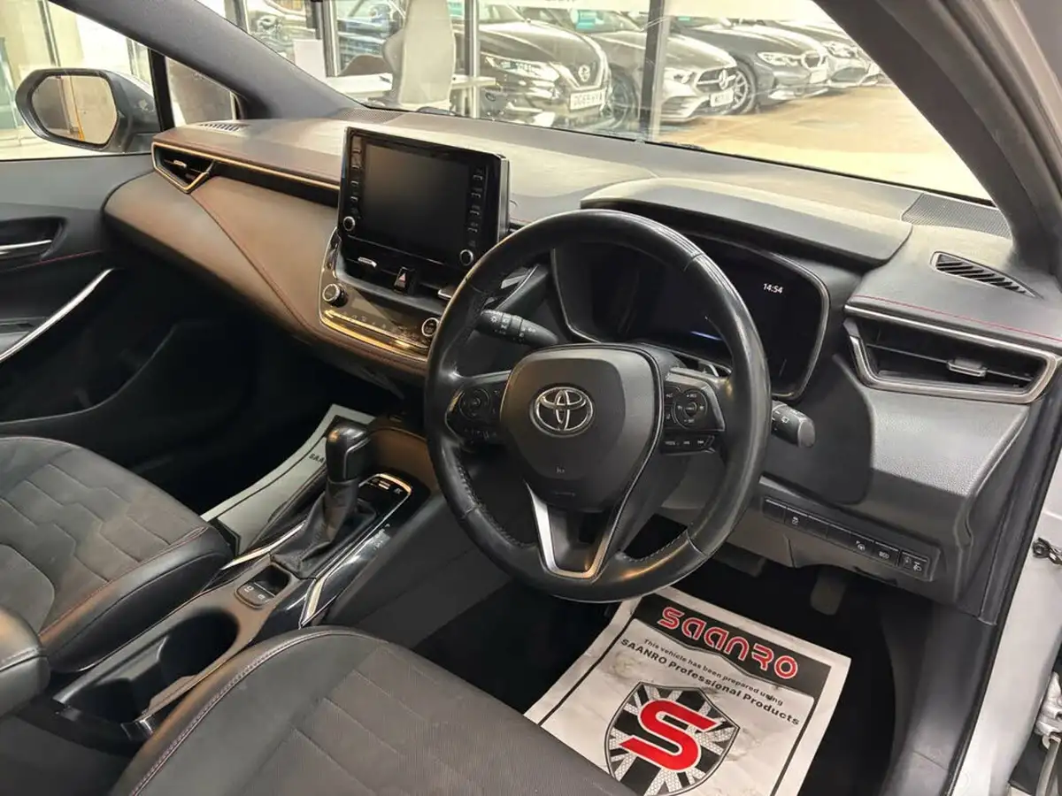 2019-toyota-corolla-20-vvt-i-excel-spare-wheel-touring-sports-big-14