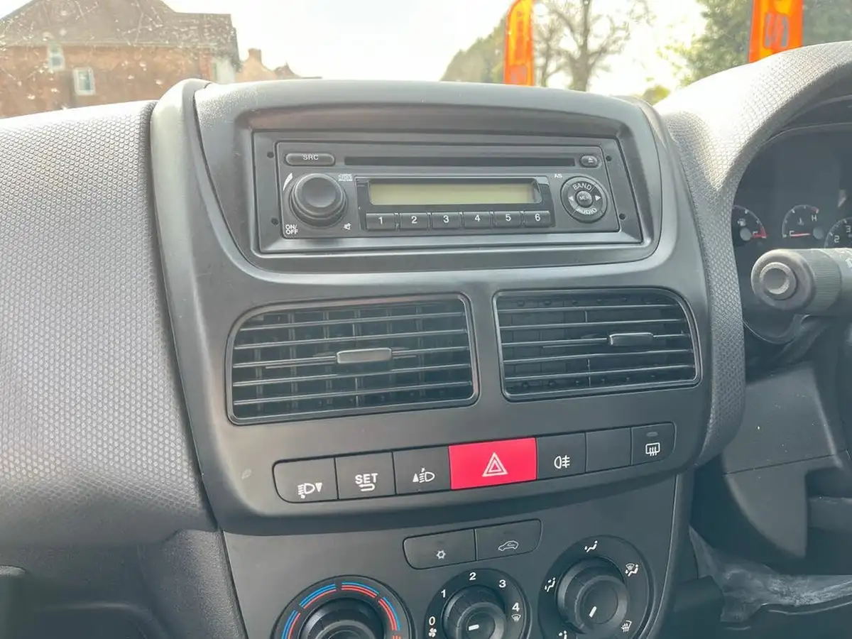 2017-fiat-doblo-14-pop-big-15