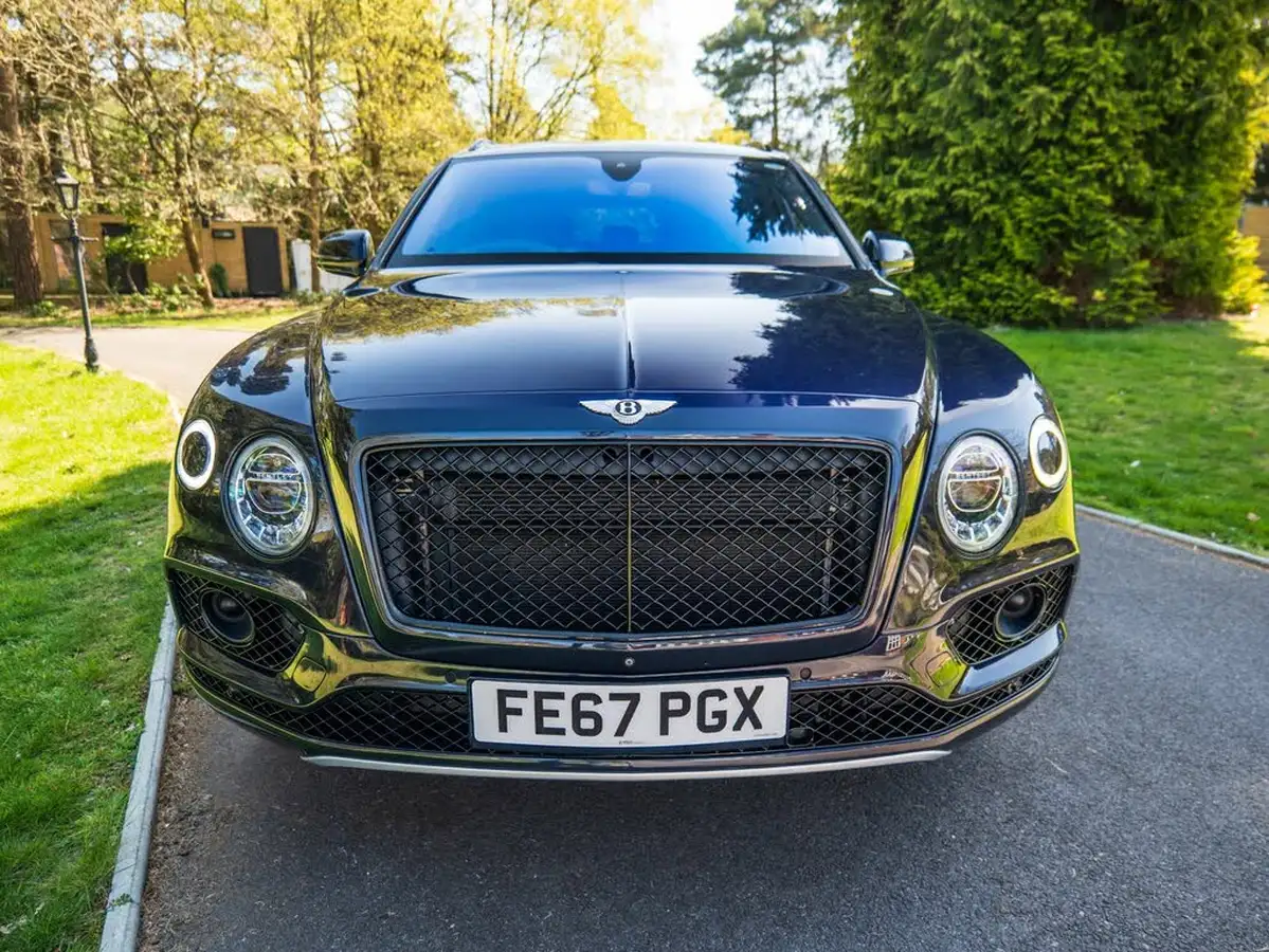 2017-bentley-bentayga-60-w12-big-1