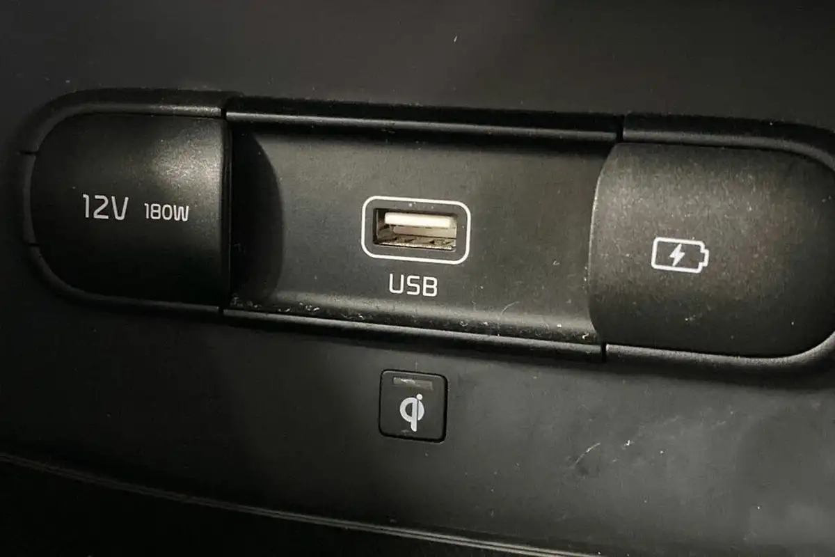 2019-kia-niro-16-gdi-4-156kwh-big-28